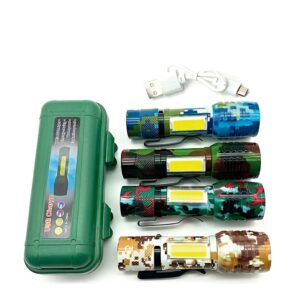 Linterna Tactica LED Metal Camuflada con Zoom y Estuche -- Recargable